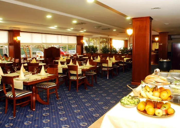 Meridijan Adults Only Pag Town