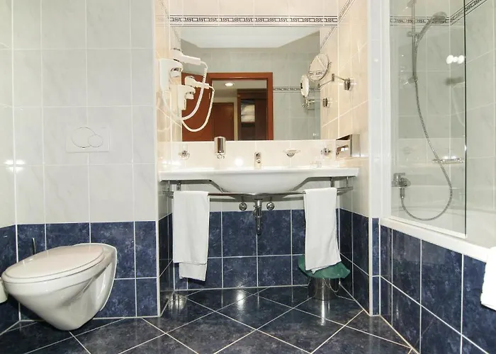 Meridijan Adults Only Pag Town